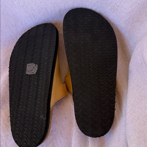 Women’s 8 Dream Pairs Apricot Tan Slip-On Mule Clog Gold Buckle Faux Suede - Picture 7 of 10